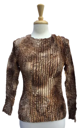 35 Long-sleeve crinkle top with mixed peacock and leopard print. Made in France