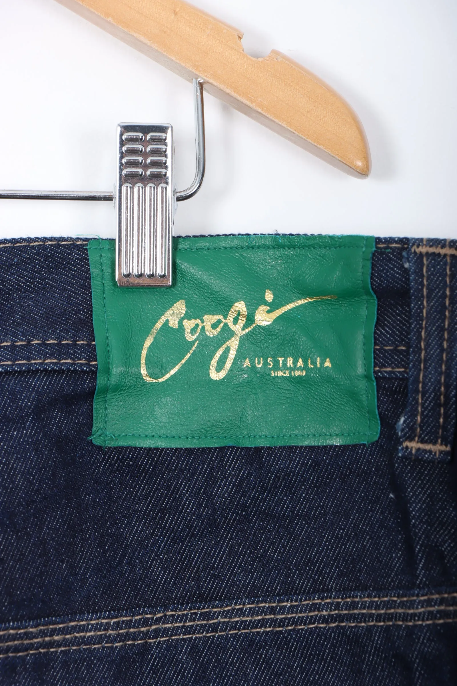 COOGI Embroidered Jester Dark Wash Y2K Jeans (42x32)