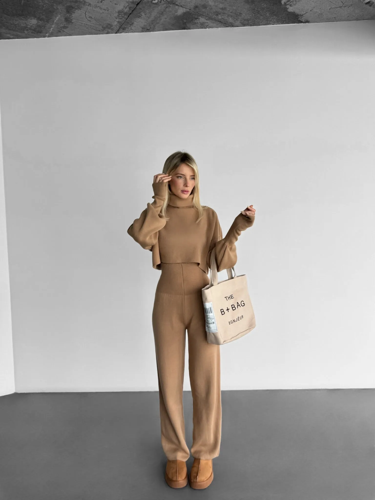 Crop Collar Sweater - Camel