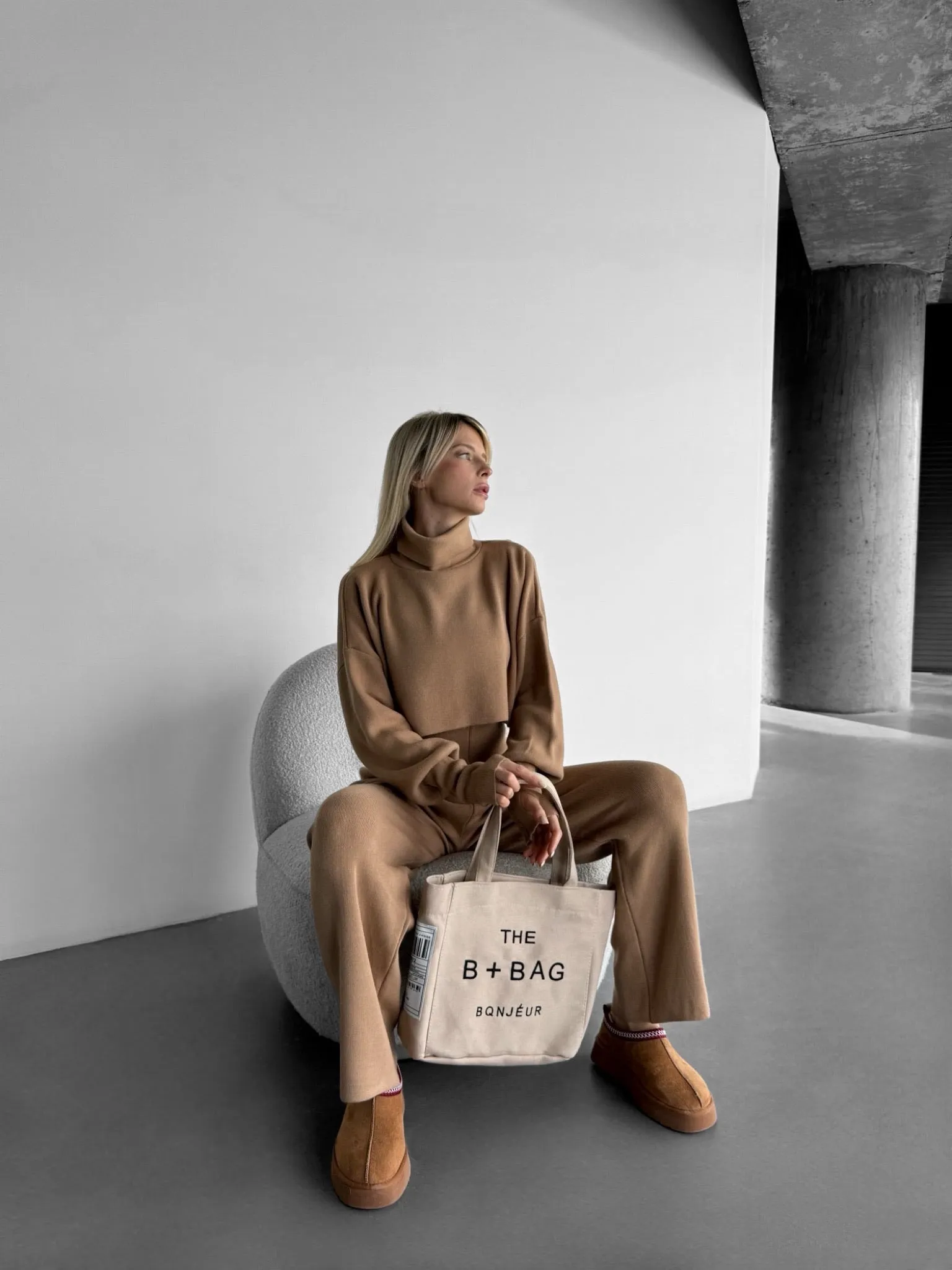 Crop Collar Sweater - Camel