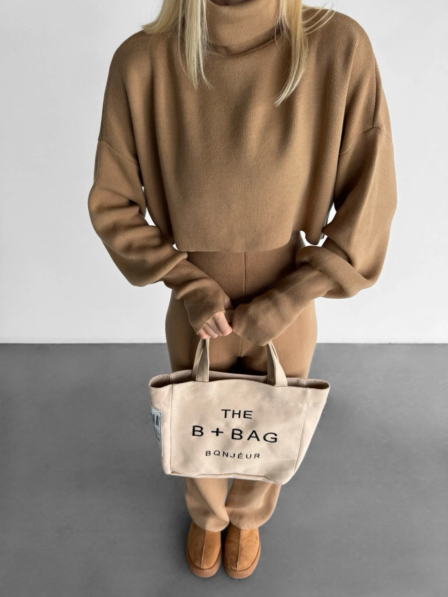 Crop Collar Sweater - Camel