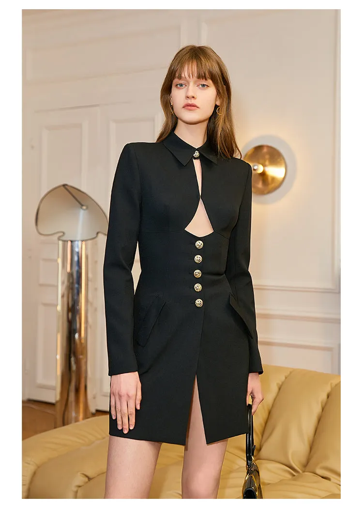Gorgeous high-end, -little black dress features a , single-breasted- Heria