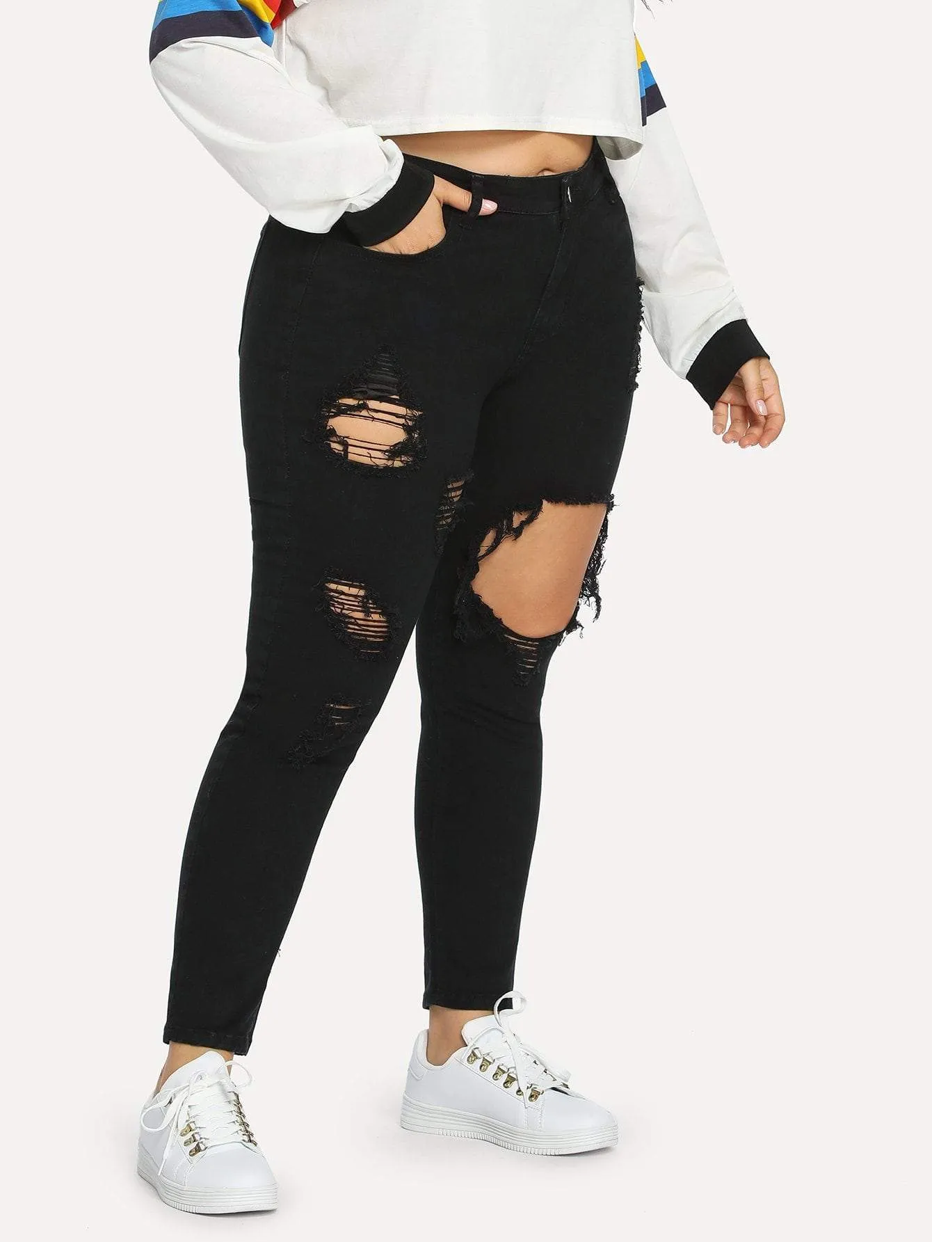 SHEIN Plus Ripped Solid Skinny Jeans